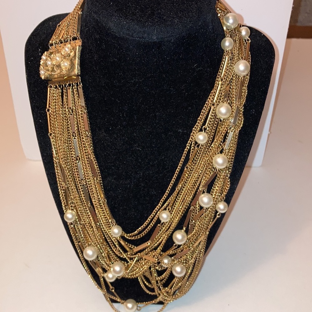 Exquisite Gold Tone Faux Pearl Multi Strand .       Beautifully designed. - Picture 3 of 10